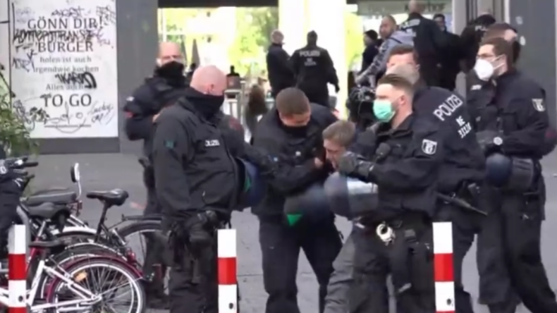 Mehrere Festnahmen bei sogenannter "Hygienedemo" in Berlin