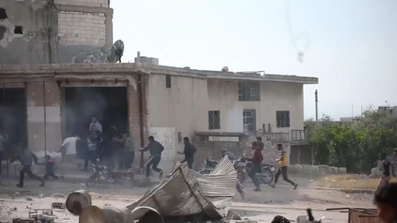 Syrien: HTS-Islamisten eröffnen das Feuer auf Demonstranten