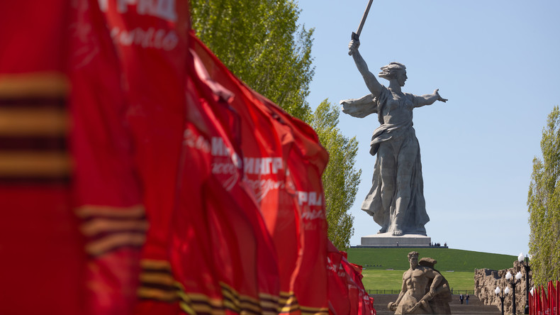Russland: Das Denkmal "Mutter Heimat ruft!" in Wolgograd nach Renovierung wieder eröffnet