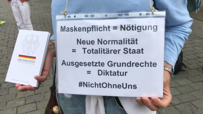 Deutschland: Protestkundgebung gegen Coronavirus-Restriktionen in Köln