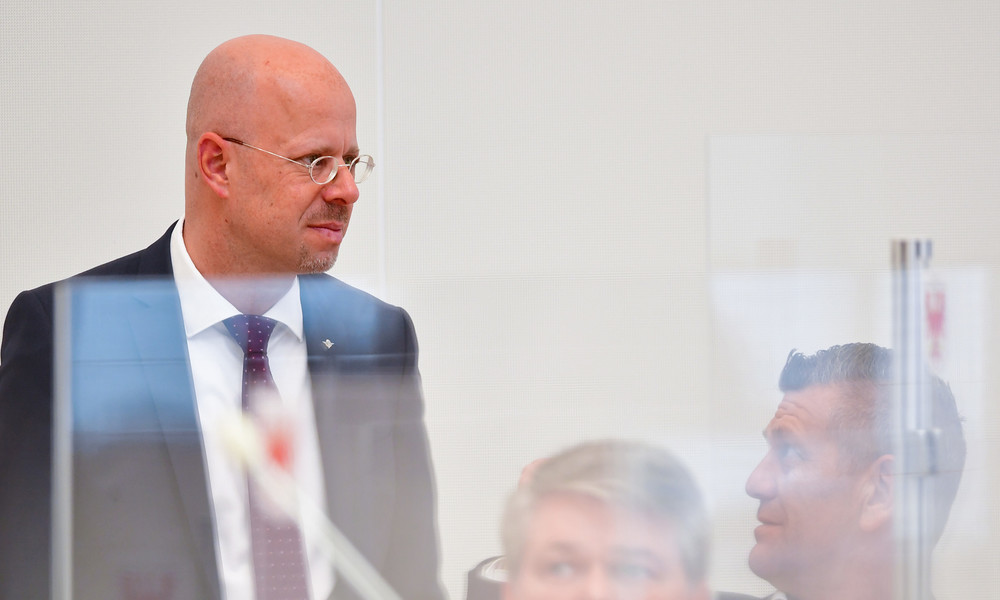 AfD schließt Brandenburger Landeschef Andreas Kalbitz aus Partei aus