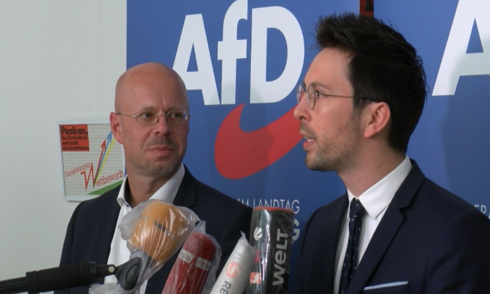 Machtkampf in der AfD: Brandenburger Fraktion hält an Kalbitz trotz Parteiausschluss fest