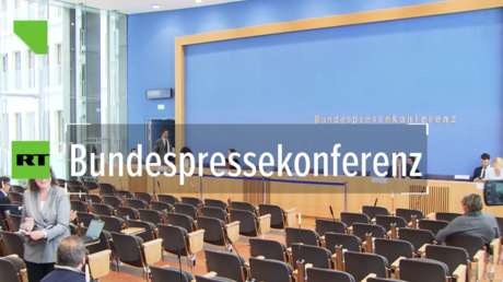 Bundespressekonferenz: Sommerferien im Ausland nur mit Immunitätsnachweis?