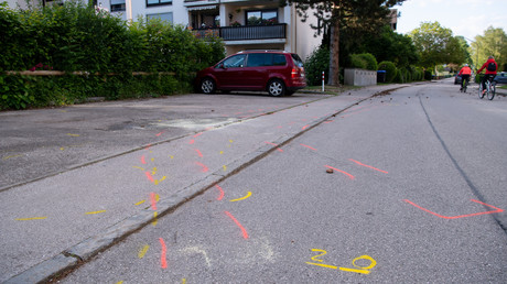 Bayern: Mann fährt in Gruppe von Fußgängern – Polizei vermutet Beziehungstat