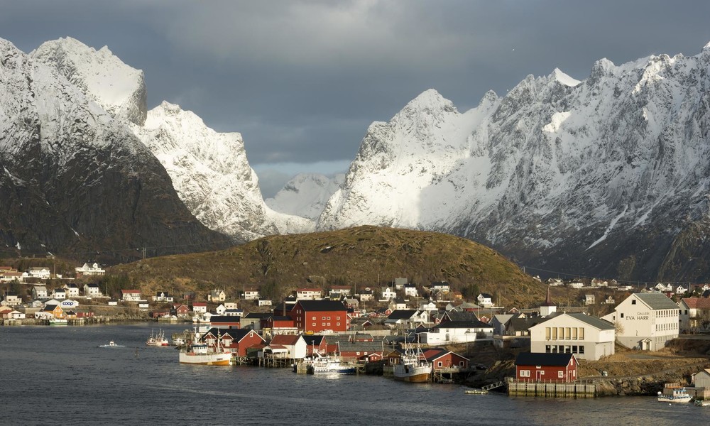 Norwegen: Erdrutsch reißt mehrere Häuser ins Meer