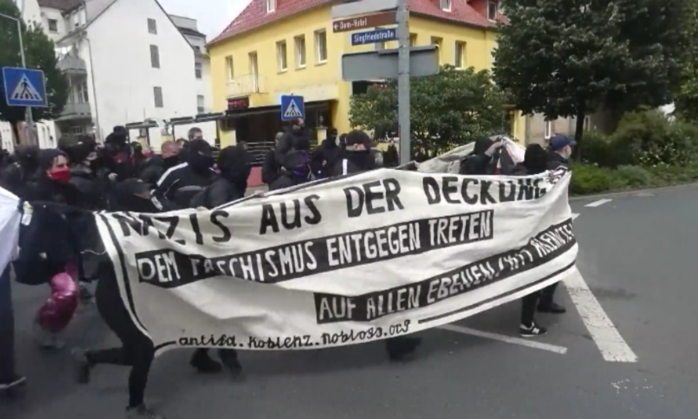 Chaos in Worms: Linksextreme machen gegen NPD-Demo mobil und stoßen mit Polizei zusammen