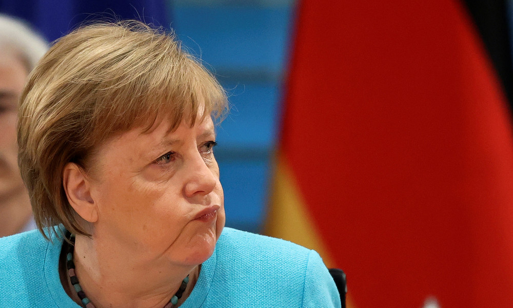 LIVE: Bundeskanzlerin Merkel informiert Bundestag über kommende deutsche EU-Ratspräsidentschaft