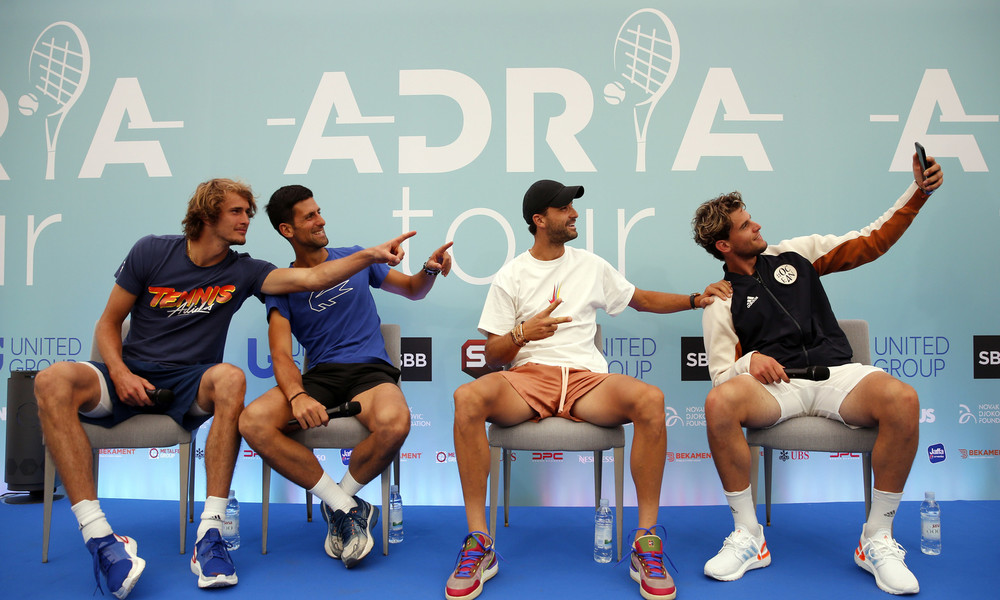 Kater nach der Tennis-Party: Novak Đoković und weitere Spieler positiv auf Coronavirus getestet
