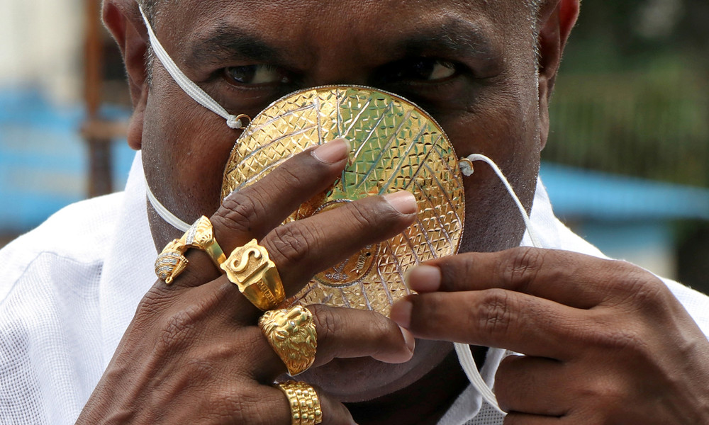 Gold gegen Corona: Inder lässt sich Mundschutz für knapp 3.500 Euro anfertigen