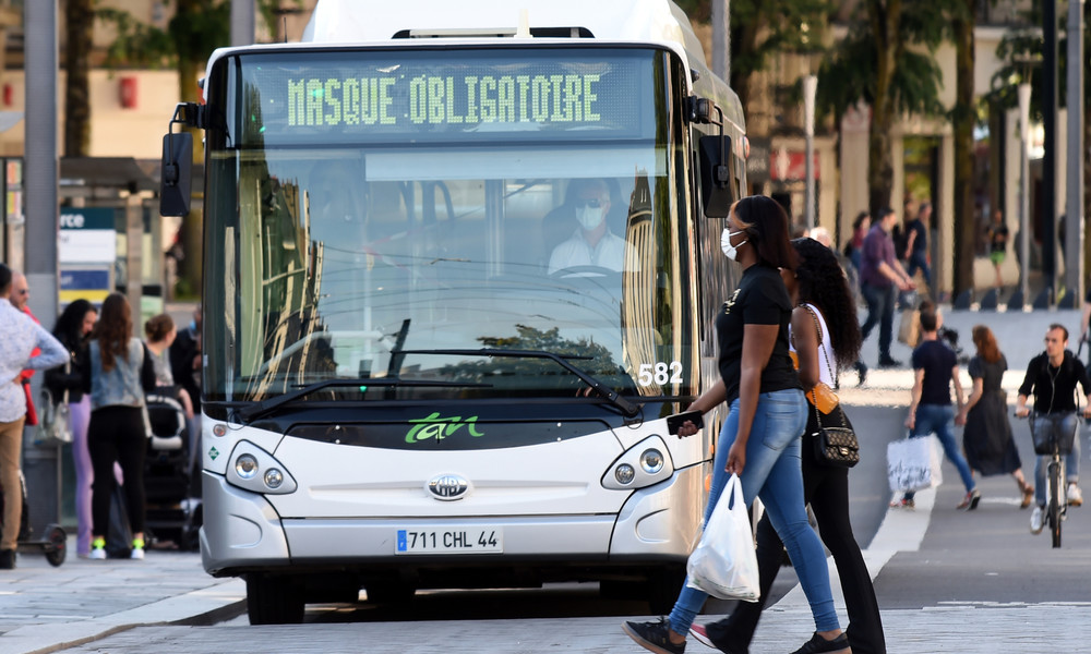Frankreich: Busfahrer hirntot geprügelt, weil er Fahrgäste ohne Gesichtsmaske nicht einsteigen ließ