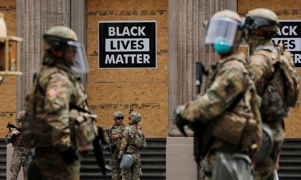 Nach schweren Gewalttaten durch BLM-Aktivisten: US-Gouverneur setzt Nationalgarde ein