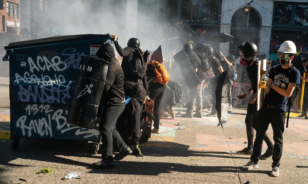 Seattle: Vandalismus, Brandstiftungen und Zusammenstöße mit Sicherheitskräften