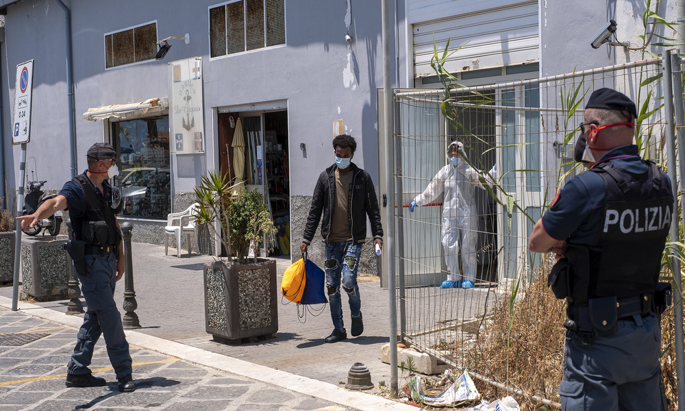 Sizilien: Massenflucht von Migranten aus Quarantäne – Rom will Militär auf die Insel schicken
