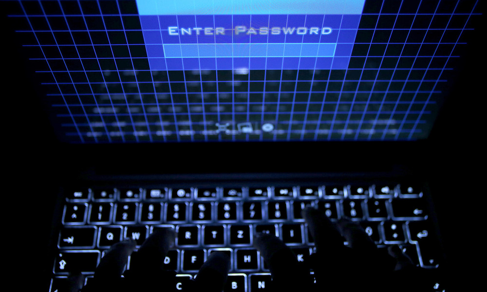 EU geht erstmals mit Cybersanktionen gegen mutmaßliche Hacker aus Russland und China vor