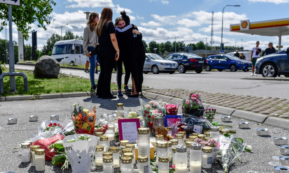 Bandengewalt in Schweden: Zwölfjährige stirbt nahe Stockholm durch verirrte Kugel
