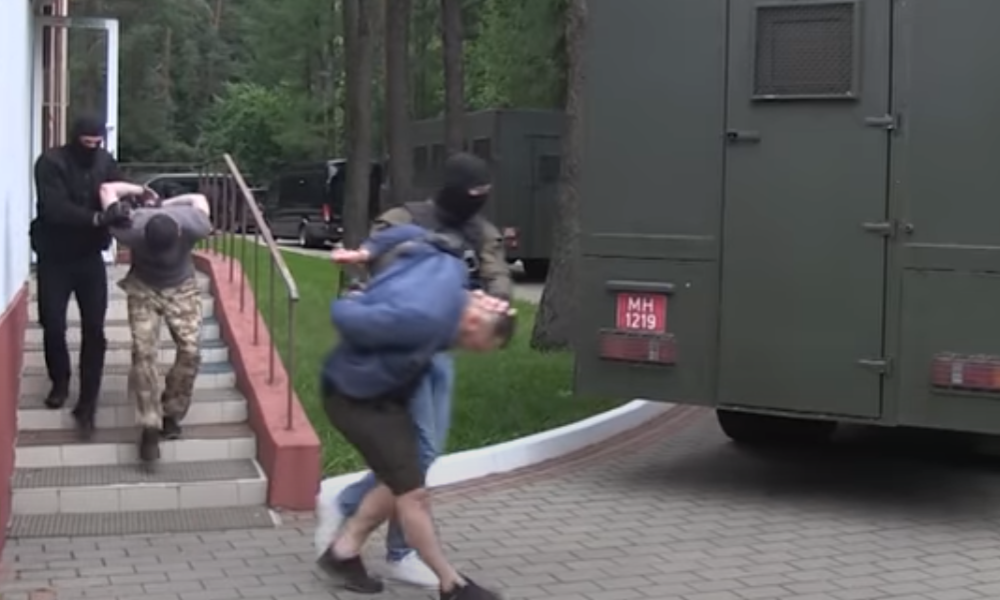 Medien bezeichnen Verhaftung von 33 Russen in Minsk als Provokation der ukrainischen Geheimdienste