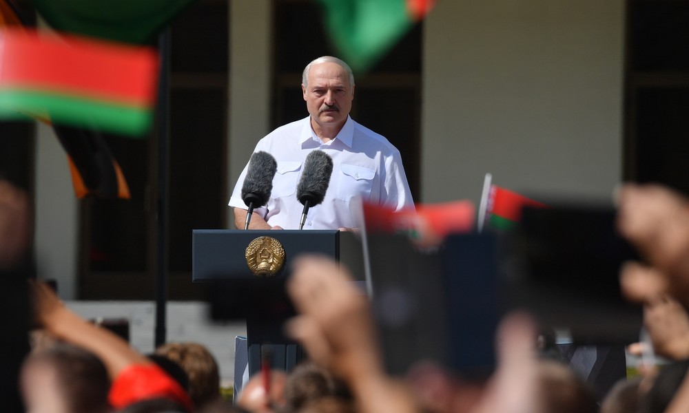 Tausende Menschen demonstrieren in Minsk für Staatschef Alexander Lukaschenko