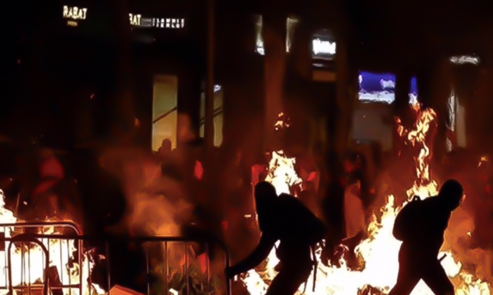 Fake-Foto: Nachrichtenagentur gibt Unruhen in Barcelona 2019 für Proteste in Weißrussland aus