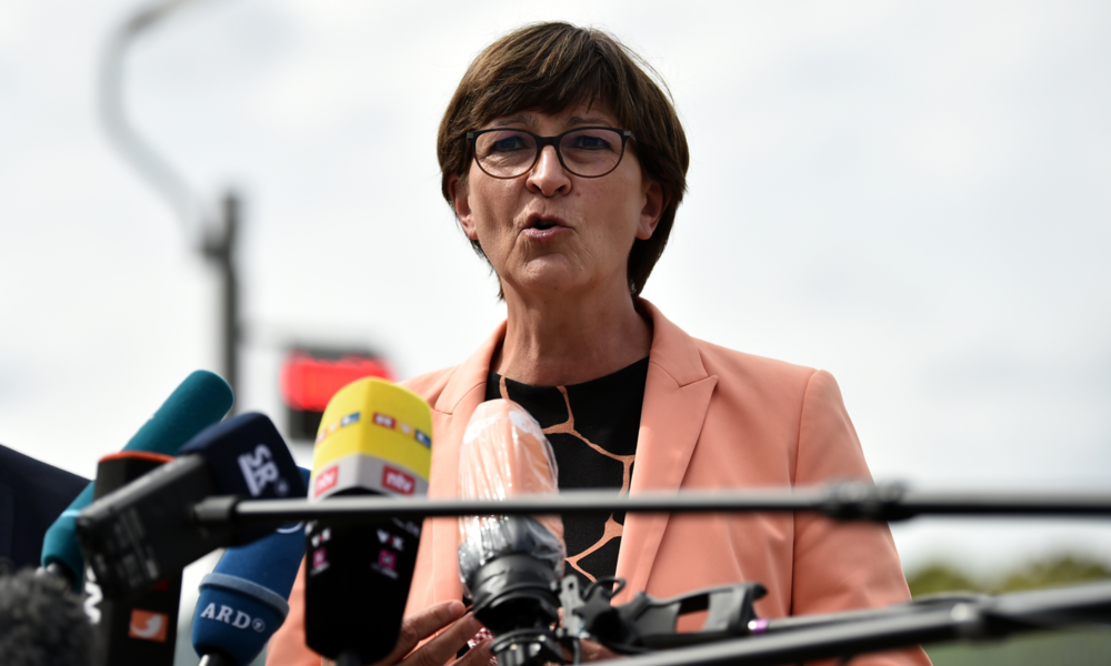 SPD-Chefin Esken zur Corona-Demo: "Rechtsradikale, Antisemiten, Verschwörungsideologen, Esoteriker"