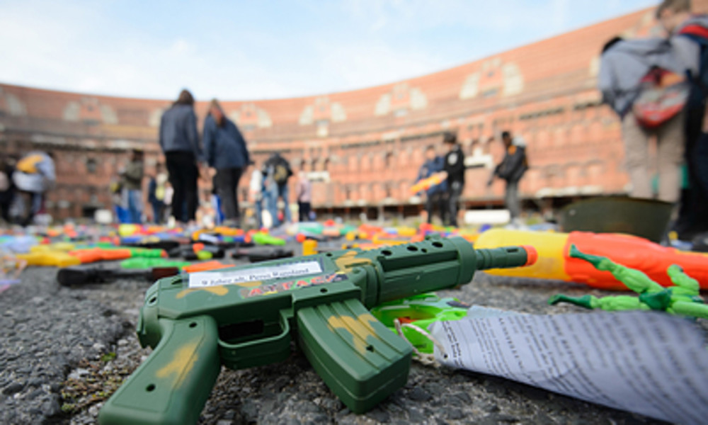 Kinder mit Waffen: Wie die jüngsten Gangmitglieder in Stockholm ihr Taschengeld aufbessern