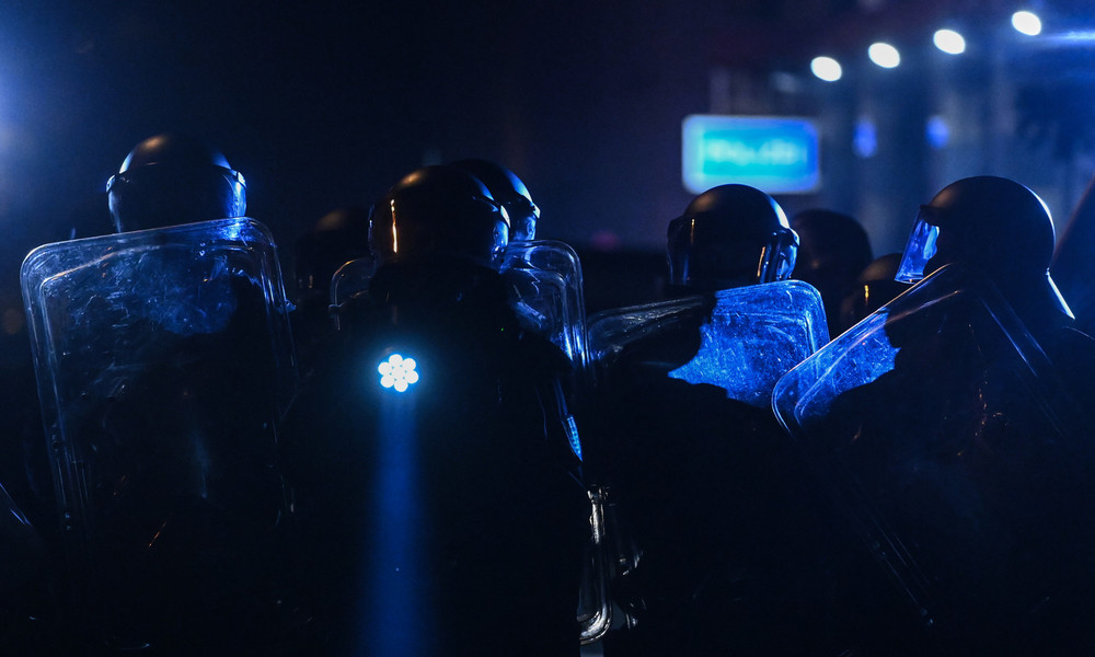 Wieder Krawalle in Leipzig – Steinwürfe bei Demonstration