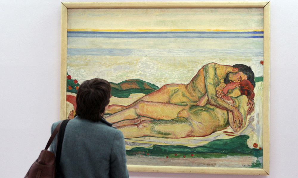 Zu freizügig für hohe Kunst: Pariser Museum lässt Besucherin mit zu tiefem Dekolleté nicht hinein