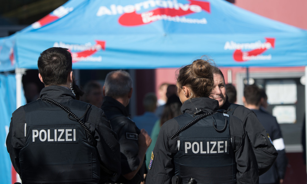 Messer-Attacke in Stolberg: Womöglich politisch motiviert wegen AfD-Wahlwerbung