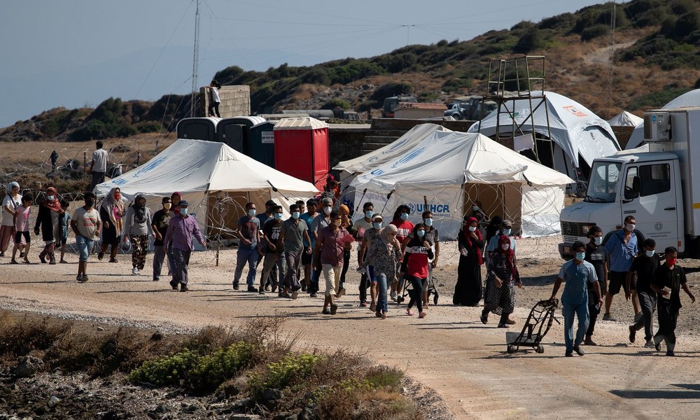 Eine Woche nach dem Brand in Camp Moria leben Migranten ohne Obdach