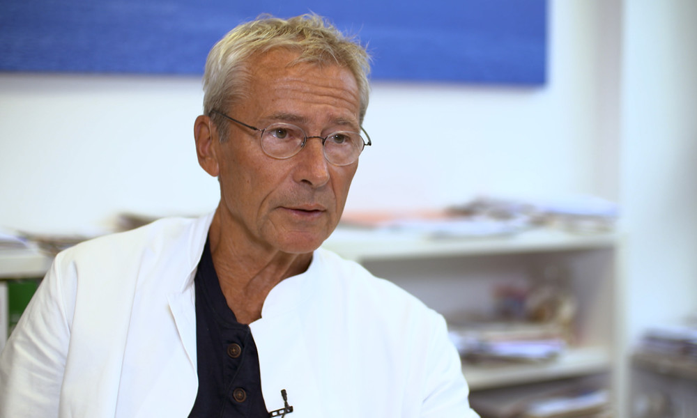 Dr. Claus Köhnlein über "fatale Corona-Experimente" der WHO