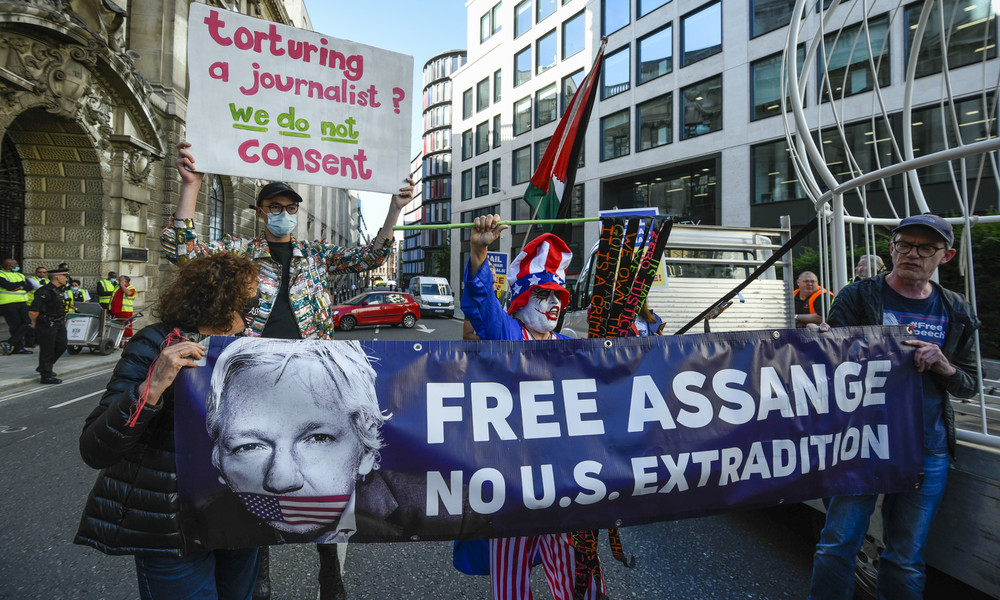 Assange-Prozess durch angebliche technische Probleme behindert