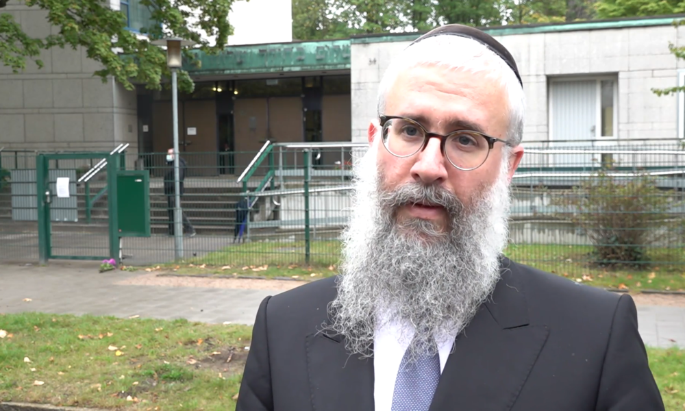 Gemeindemitglieder und Anwohner äußern sich zum Angriff vor Synagoge in Hamburg (Video)