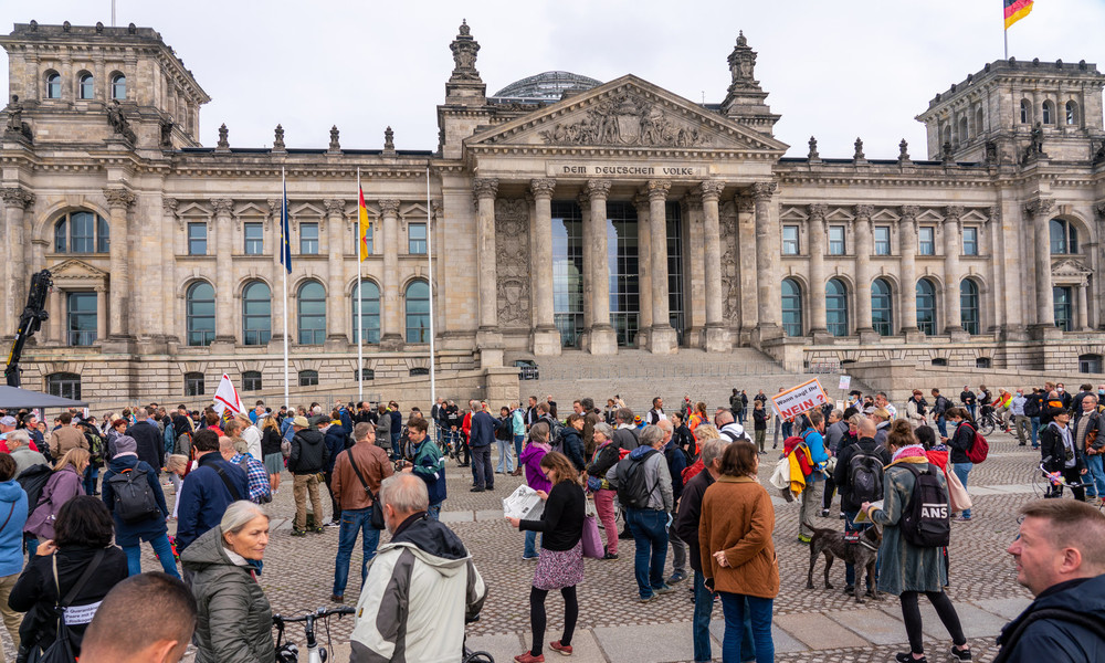 Berliner Polizeipräsidentin will Versammlungsfreiheit weiter einschränken