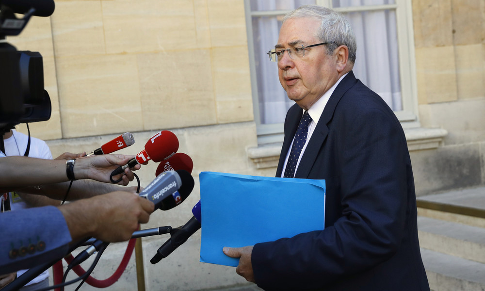Nach Enthauptung eines Lehrers in Conflans-Sainte-Honorine: Ex-Bürgermeister ruft zu Einigkeit auf