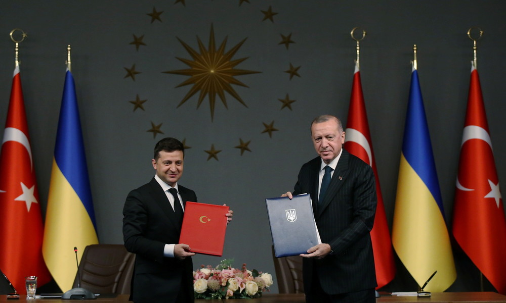 Istanbul: Ukraine und Türkei unterzeichnen Militärabkommen