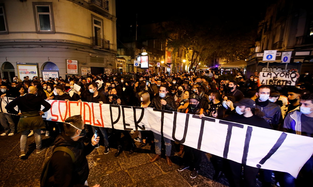 Italien: Landesweite Protestwelle gegen neue Corona-Maßnahmen (Video)