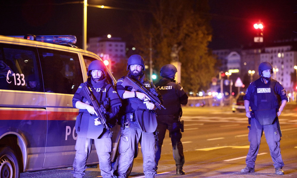 "Wir dürfen nicht dem Hass weichen" – Reaktionen auf den Terroranschlag in Wien