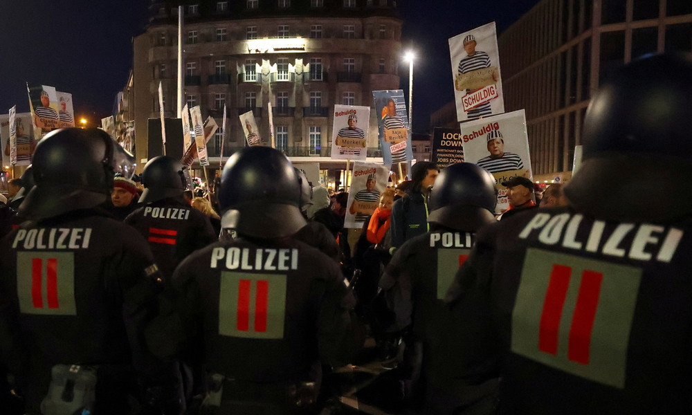 Nach "Querdenken"-Demo in Leipzig: Politiker fordern Aufarbeitung und Konsequenzen