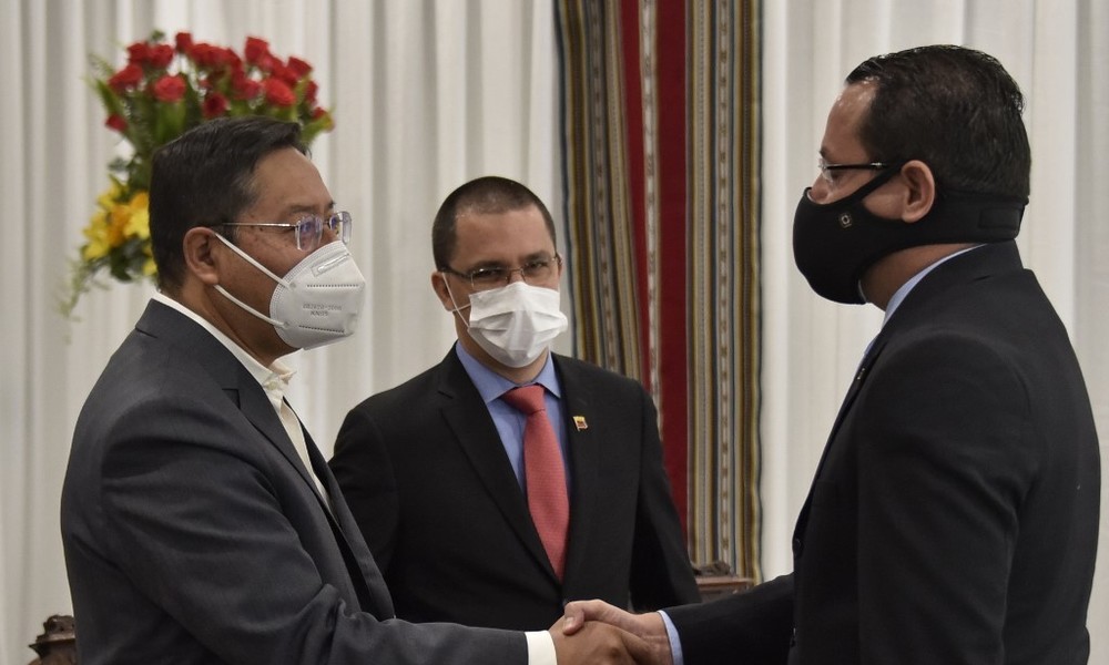 Venezuela und Bolivien stellen diplomatische Kontakte wieder her