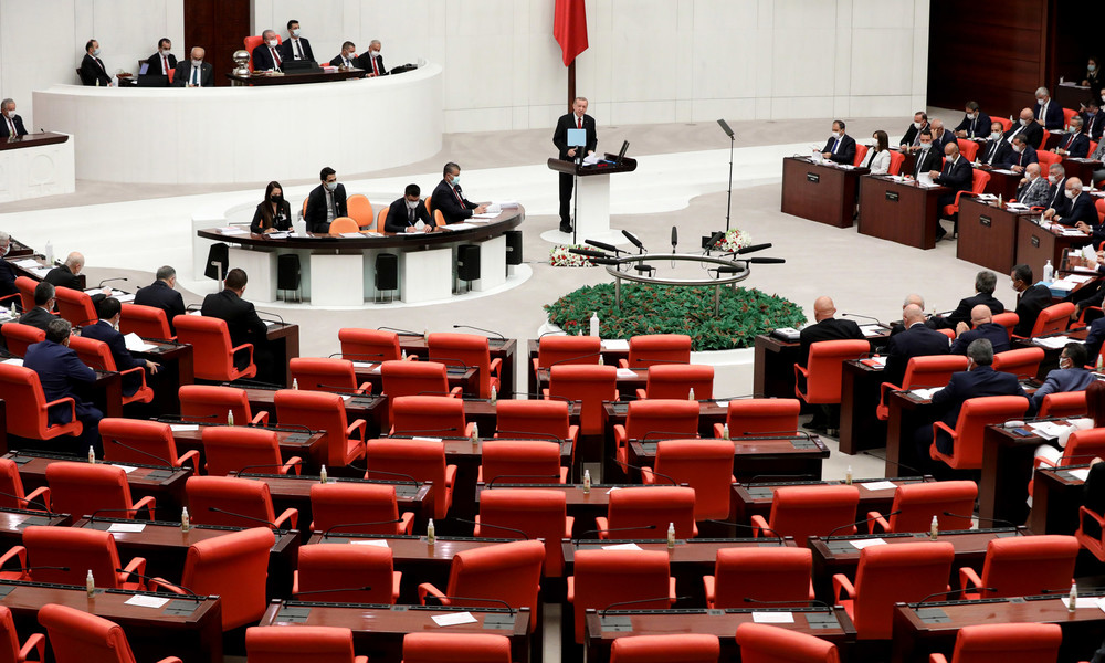 Türkei: Parlament stimmt für die Entsendung von Friedenstruppen nach Aserbaidschan