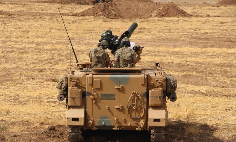 Erstaunlich und bizarr - selbstgebaute kurdische Panzer gegen IS in Syrien