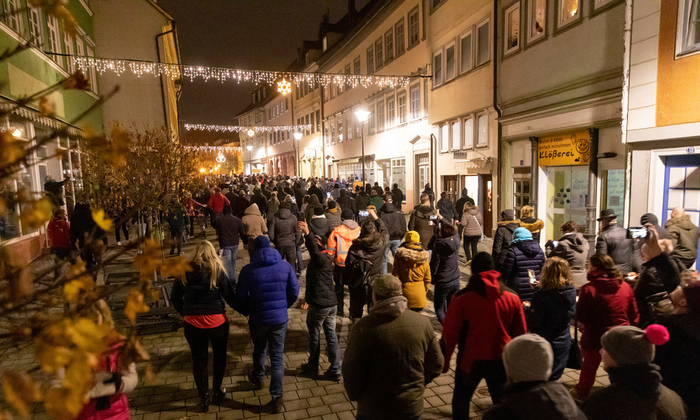 Protest in Corona-Hotspot Hildburghausen – Polizei setzt Pfefferspray ein