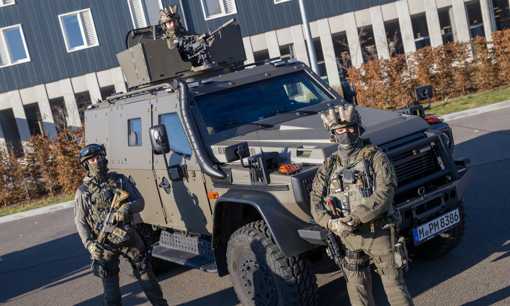 Massiv aufgerüstet, aber nicht sicherer – Studien zu militärischer Ausrüstung der US-Polizei