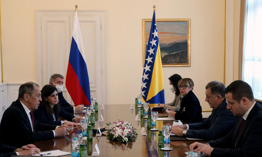 Bosniakische und kroatische Vertreter boykottieren Gespräche mit russischem Außenminister in Bosnien