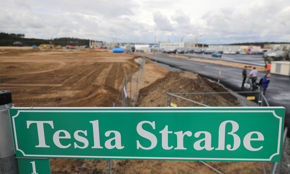 Weihnachtsgeschenk für Tesla: Gemeindevertreter stimmen für Ausbau der Infrastruktur für Gigafabrik