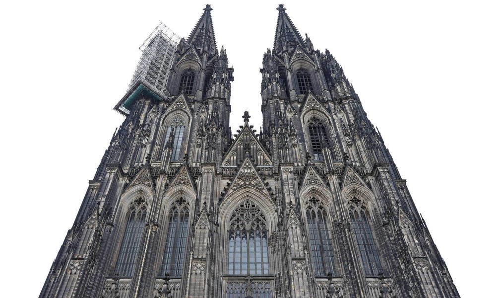 Streit um Bericht zu Kindesmissbrauch: Erzbistum Köln verärgert Journalisten