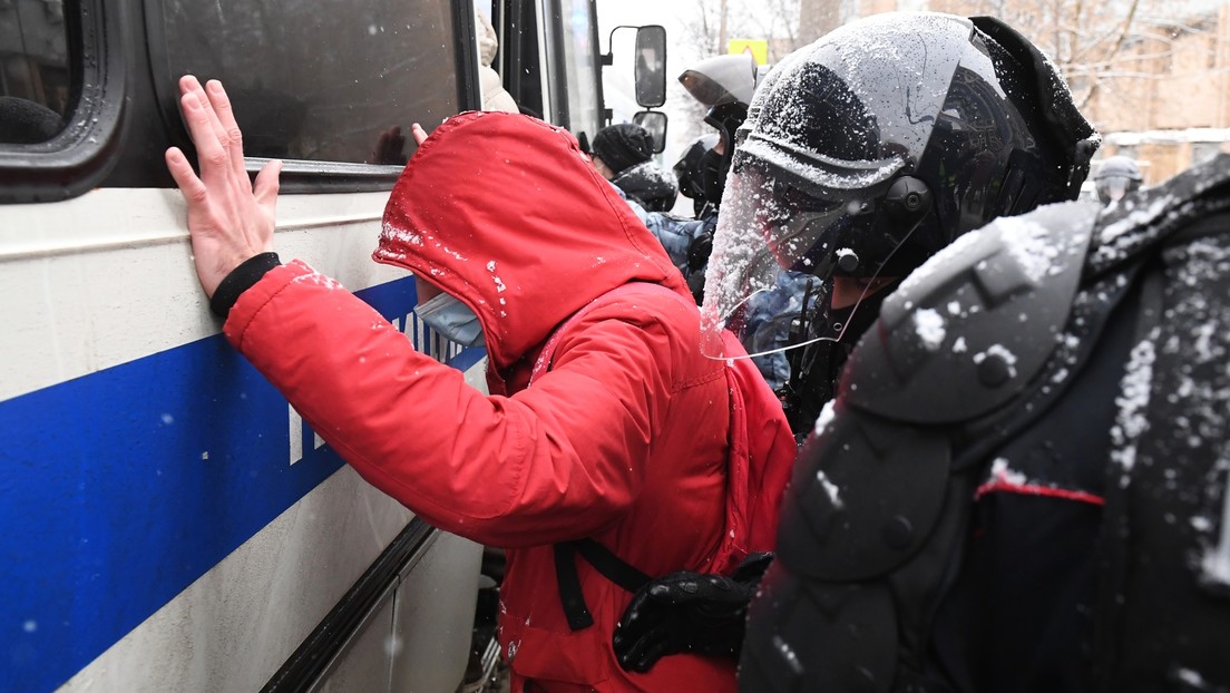 Mehr Festgenommene als Isolierzellen: Kreml kommentiert Situation bei illegalen Protesten