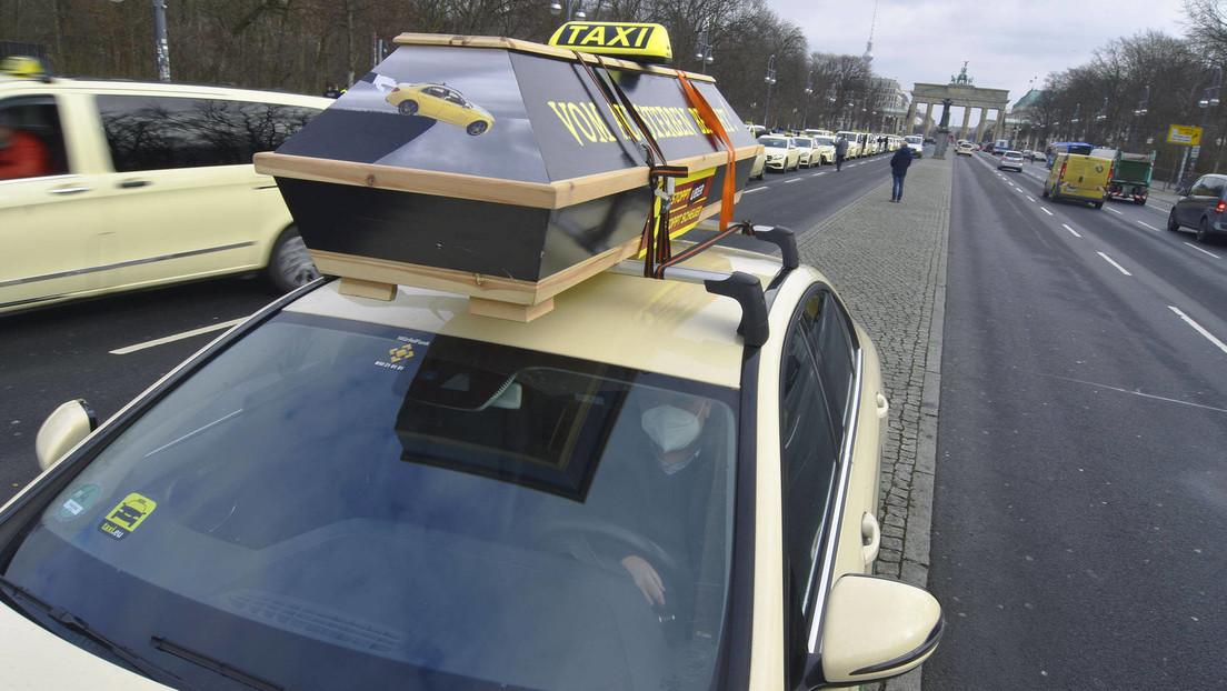 Schleichender Tod des Gewerbes – Taxifahrer protestieren erneut in Berlin gegen Freibrief für Uber