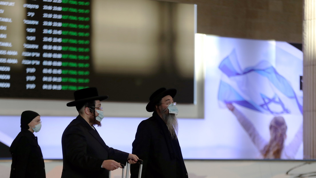 Israel: Reiserückkehrer sollen elektronische Armbänder tragen, um Quarantäne in Hotels zu vermeiden