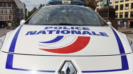 Frankreich: Kopf in Box aus dem Fenster geworfen