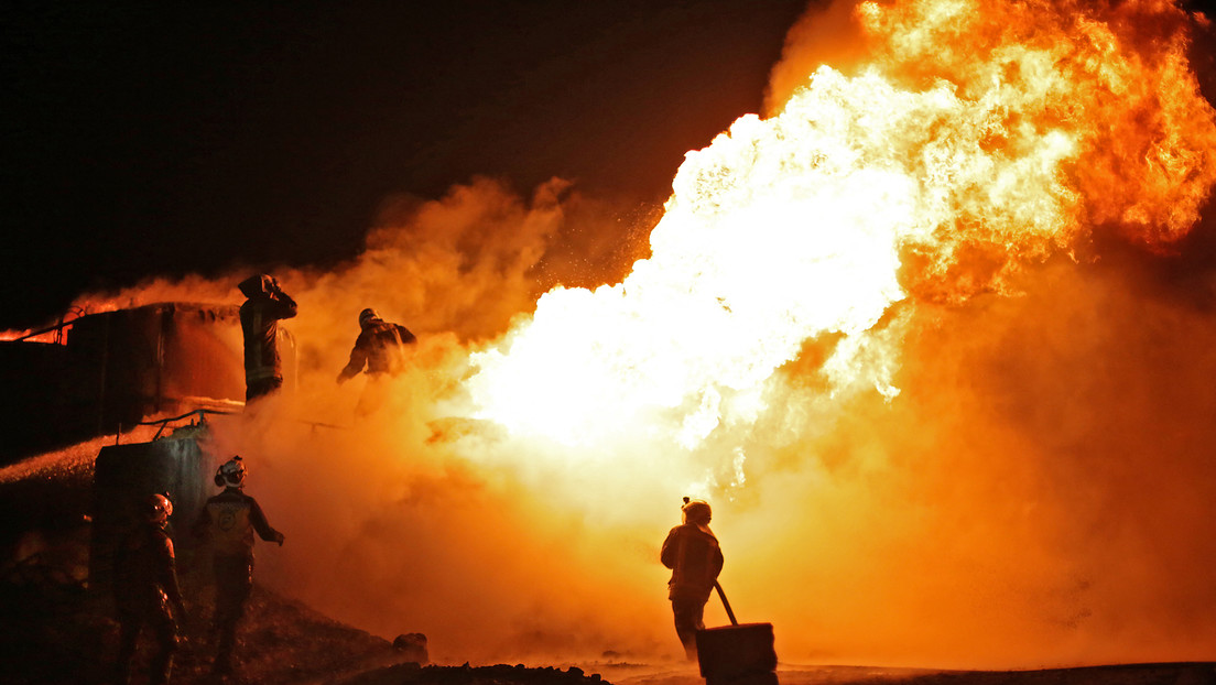 Raketenangriff verwüstet illegale Ölraffinerie in Nordsyrien